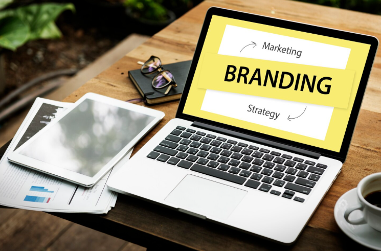 Perbedaan Branding dan Marketing